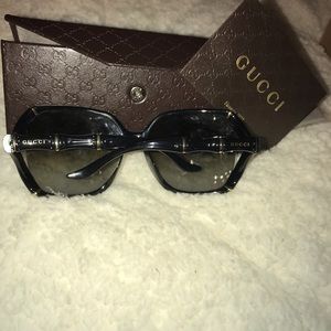 Authentic Polarized Gucci sunglasses with detail